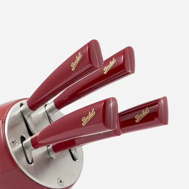 Coffret de couteaux Berkel Elegance Rouge, 5 pièces, présenté dans un bloc en cuir de rugby.