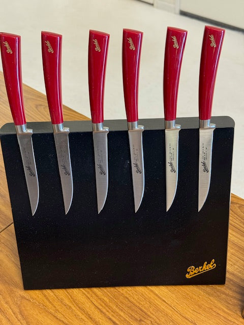 Ensemble de 6 couteaux à steak design avec bloc magnétique en acacia noir