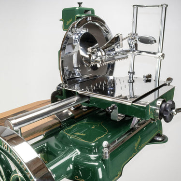 Volano B114 - bewerkt met speciale lak in British Racing Green